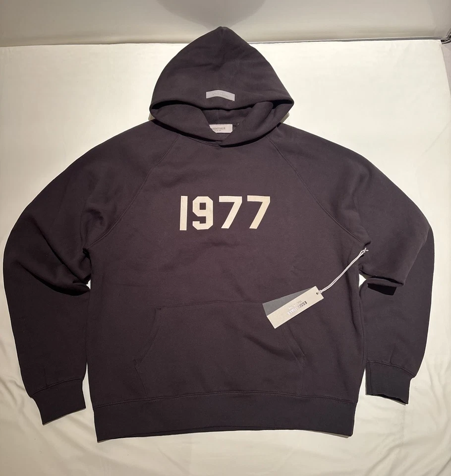 Unisex Essentials 1977 tracksuit in black, UK fashion